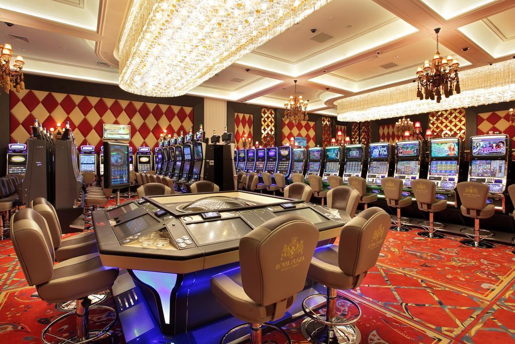 Royal Plaza Hotel And Casino Qapsjaghaj Exteriör bild