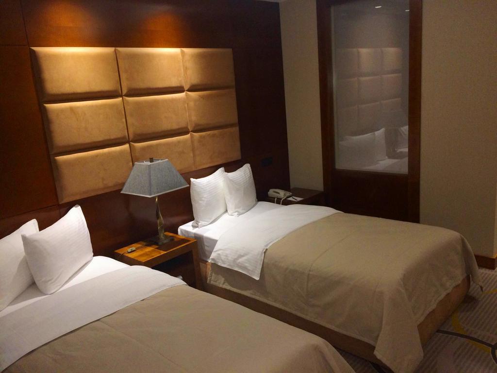 Royal Plaza Hotel And Casino Qapsjaghaj Rum bild